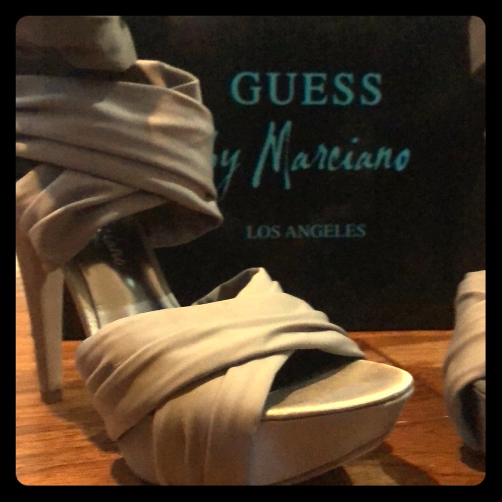 GUESS By Marciano